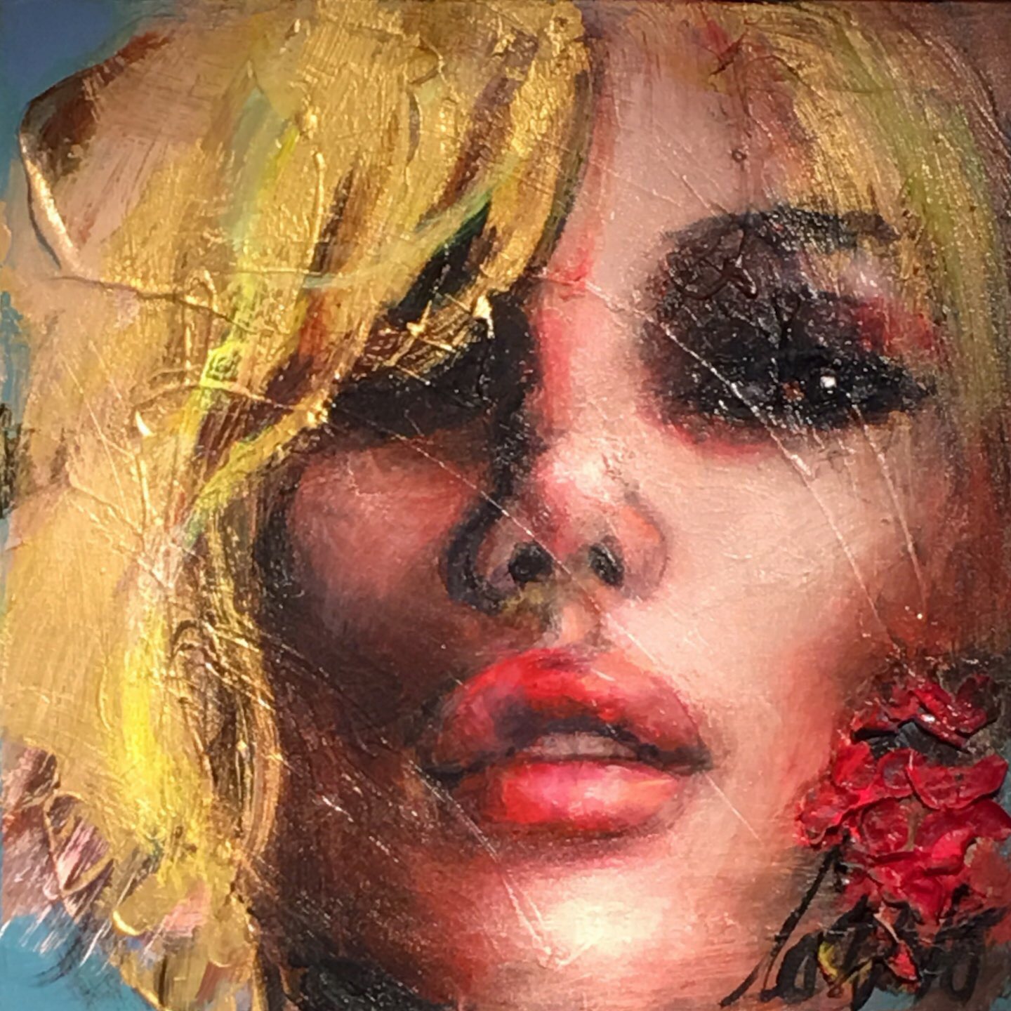 Blonde avec fleurs